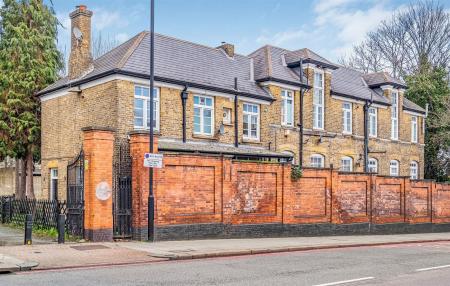 JA-Flat_C__28_West_Hill-2.JPG