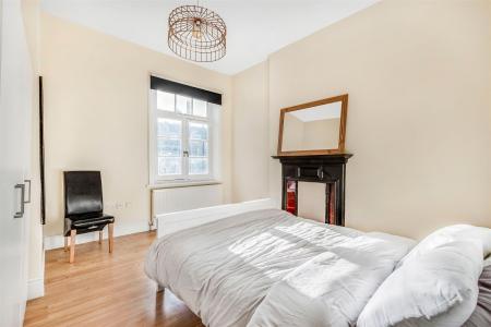 JA-Flat_C__28_West_Hill-3.JPG