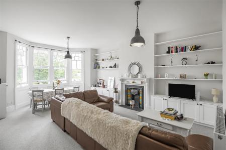 James_Anderson_-_Flat_4__174__West_Hill_-6.JPG