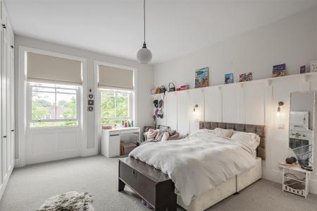 James_Anderson_-_Flat_4__174__West_Hill_-3.JPG