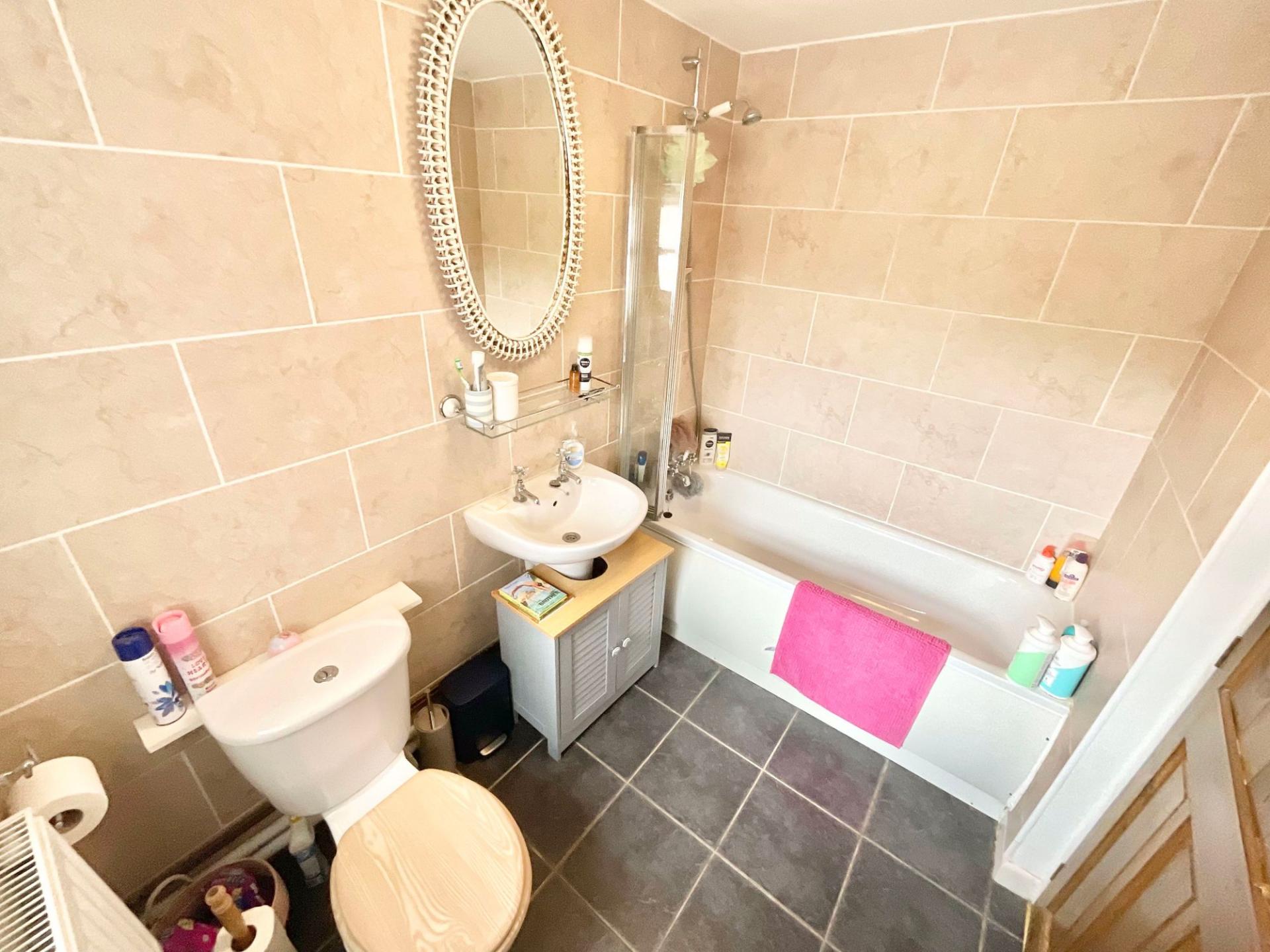 3 bedroom SemiDetached House for rent in Market Drayton