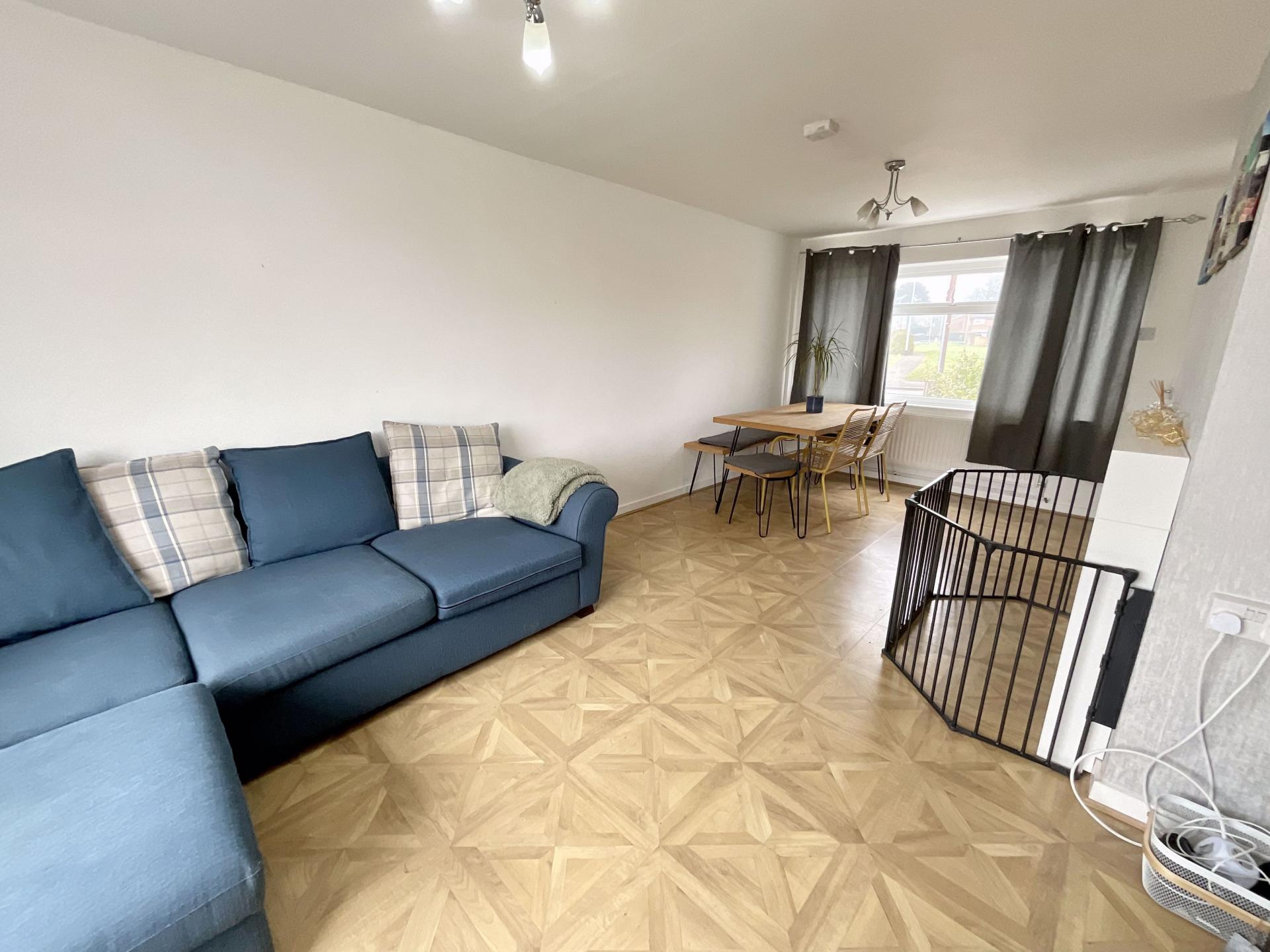 3 bedroom End of Terrace House for sale in Stone