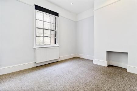 Park Crescent, 11D-005.jpg