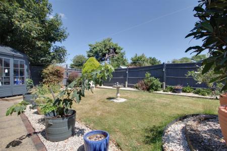 img_0706-img_0708.jpg