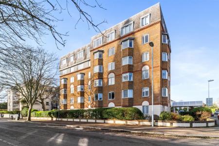 Oaklands-045-1.jpg