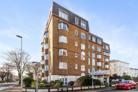 Oaklands-046-1.jpg