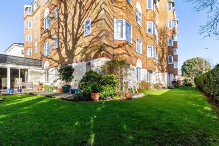 Oaklands-038.jpg