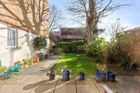 Oaklands-044.jpg