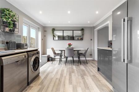 Wiston Avenue,93-007.jpg