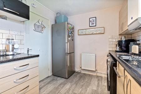 Sunningdale Court 42-013.jpg
