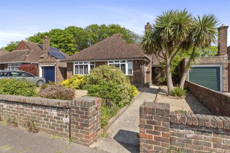 Cowdray Close, 14-022.jpg