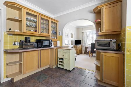 Cowdray Close, 14-011.jpg