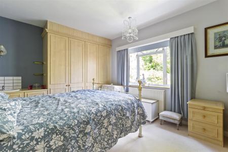 Cowdray Close, 14-014.jpg