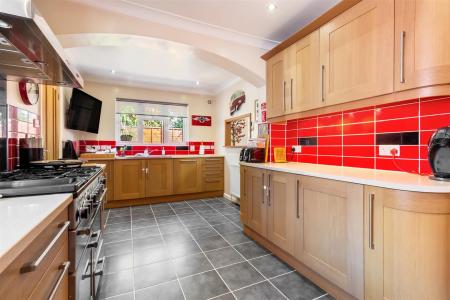 Offington Drive 86-011.jpg