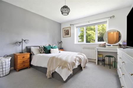 Woodsdale Court, 6_09.JPG