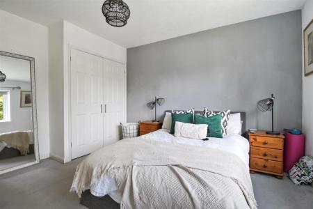 Woodsdale Court, 6_10.JPG