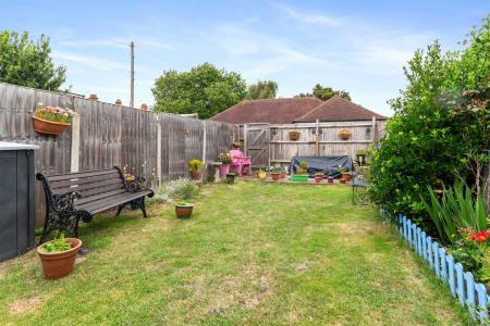 Bulkington Avenue, 90-009.jpg