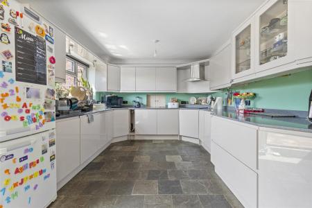 Whylands Crescent, 12_008.JPG