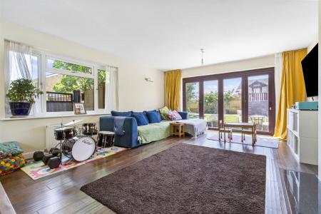 Whylands Crescent, 12_004.JPG