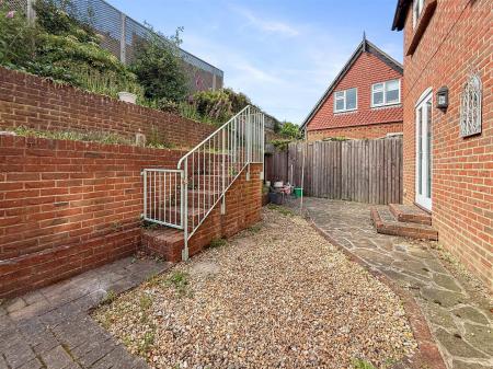 Sussex Court, 4-016.jpg