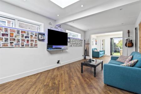 Ashcombe Lodge-005.JPG
