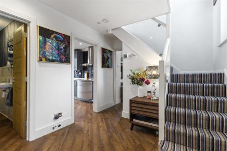 Ashcombe Lodge-017.JPG