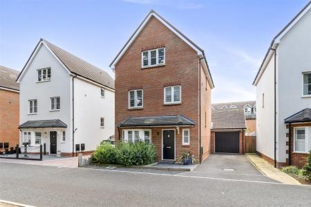 Acacia Crescent_024.JPG