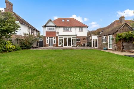 11 Pevensey Road-034.jpg