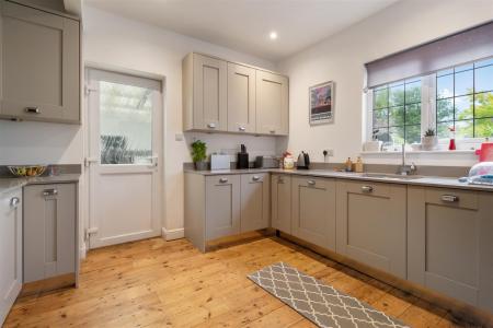 11 Pevensey Road-014.jpg