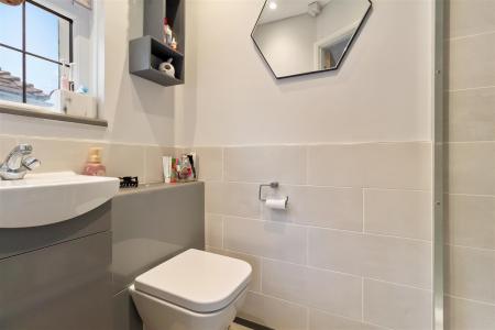 11 Pevensey Road-025.jpg