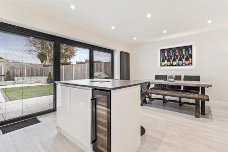 42 Terringes Avenue-017.JPG