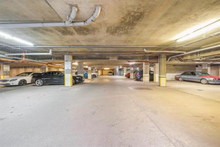 Lucida Court - Parking.jpg