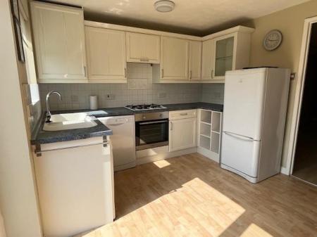 Kitchen 2.jpg