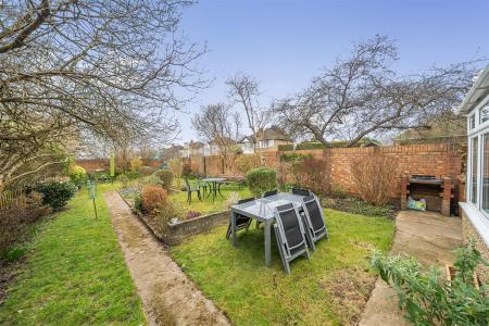 Sherborne Way - Garden 1.jpg