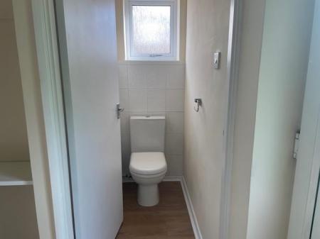 Toilet.jpg