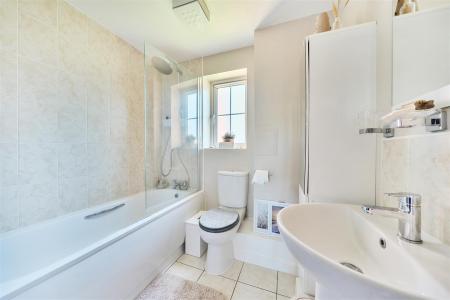 Bathroom.jpg