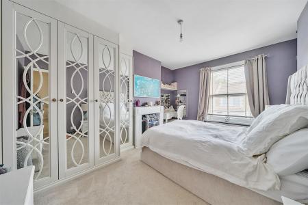 Cassiobridge Road - Bed 1.jpg