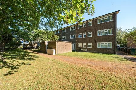 Grove Crescent - Rear.jpg