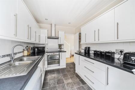Frankland Road - Kitchen.jpg
