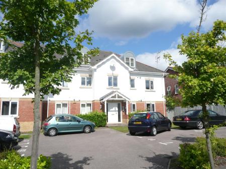 34 Basildon Close - Front 1.JPG