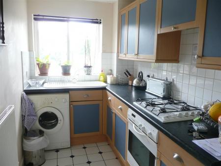 34 Basildon Close - Kitchen.JPG