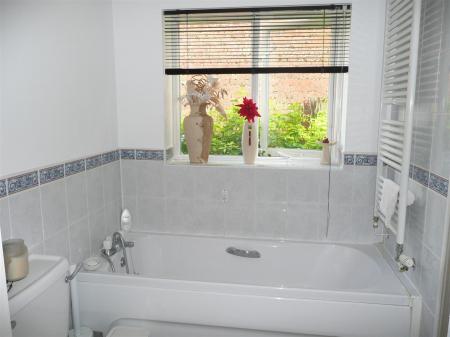 34 Basildon Close - Bath.JPG