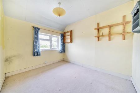 Springfield Close - Bed 2 (2).jpg