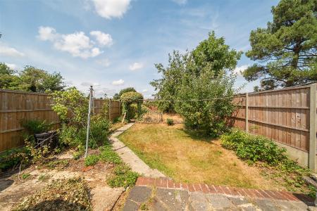 Springfield Close - Garden.jpg