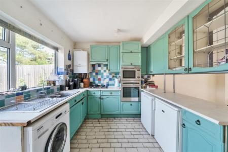Springfield Close - Kitchen 1.jpg