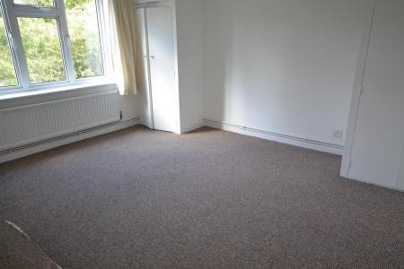 9 Ascot Ct Bed 1.JPG