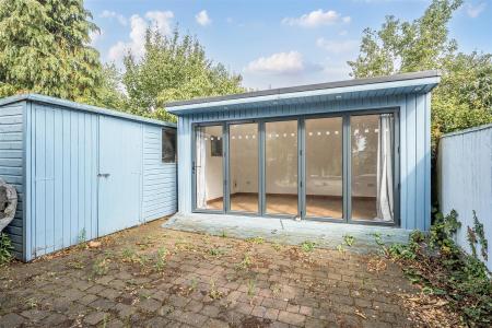 Dover Way - Garden studio.jpg