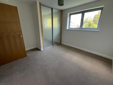 Bedroom2 3.jpg