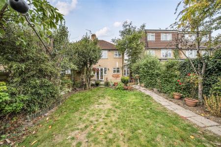 Links Way - Rear.jpg