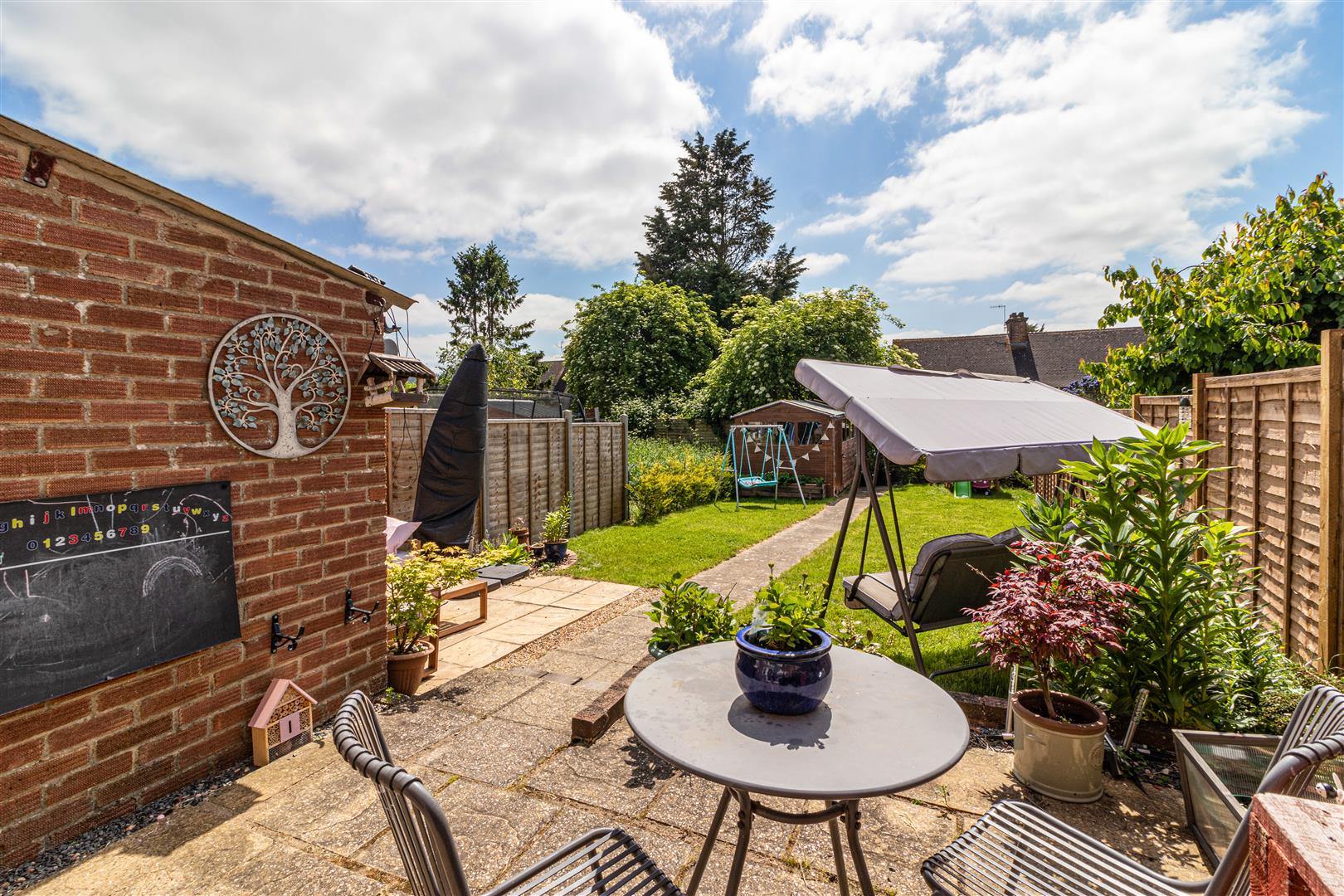 3 bedroom End of Terrace House for sale in Tonbridge